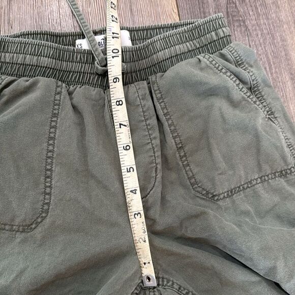 Hollister Olive Green Joggers - Picture 7 of 9